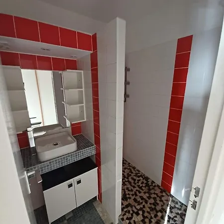 Mezzanine Avec Balcon Piscine * Saint-Cyprien (Pyrenees-Orientales)