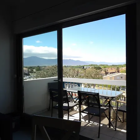 Mezzanine Avec Balcon Piscine *