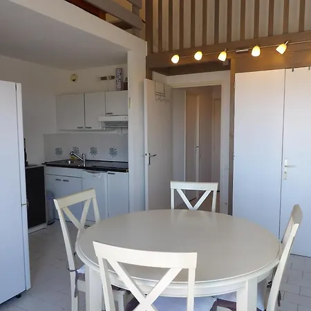 Mezzanine Avec Balcon Piscine *